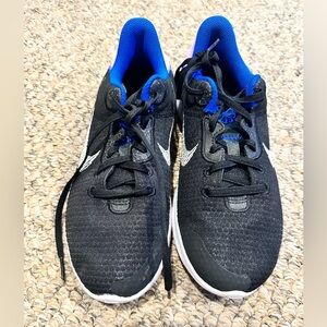 Nike women’s running sneakers